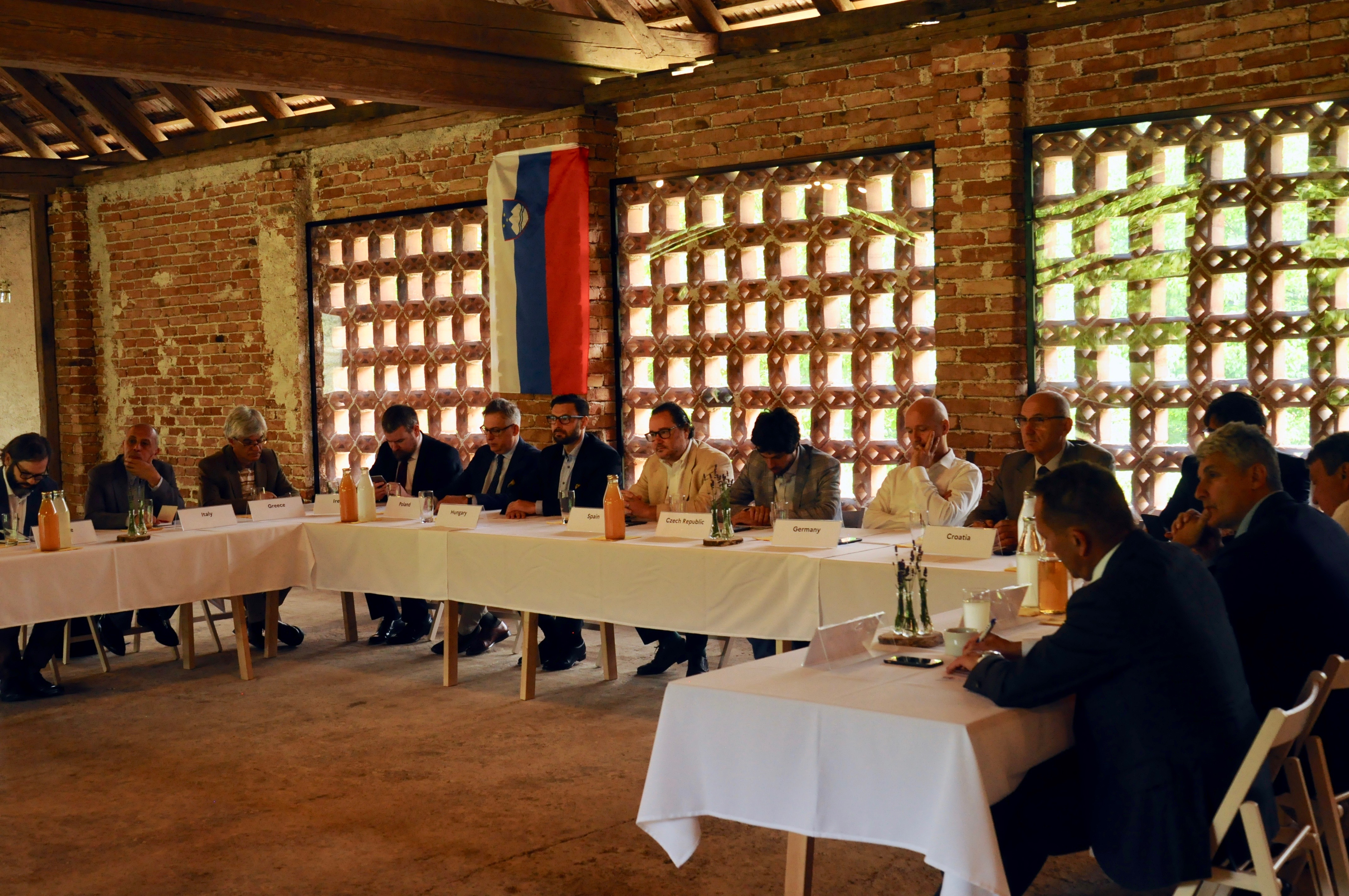 Udeležba veleposlanika Tcherveniakova na sklepnem srečanju vodij misij EU